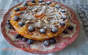 Tarta De Queso Con Arándanos, Nueces Y Mermelada De Naranja.
