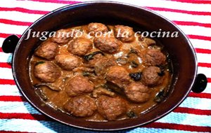 Albóndigas Con Bolets (setas)

