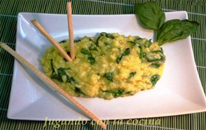 Risotto Al Parmesano Con Azafrán Y Espinacas
