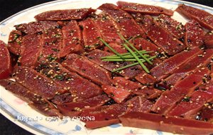 Tataki De Atún Macerado Con Soja Y Sésamo
