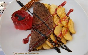 Tortilla De Chocolate Rellena De Manzana
