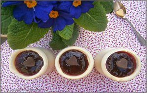 Panacotta De Chocolate Blanco Con Cerezas
