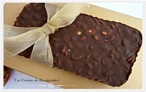 Turrón De Chocolate Con Almendras
