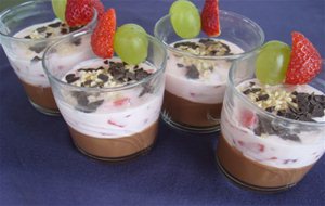 Vasitos De Yogurt Y Gelatina
