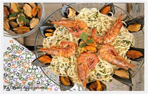 Espaguettis Con Mejillones Y Gambas
