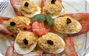 Huevos Rellenos De Jamón Y Langostinos
