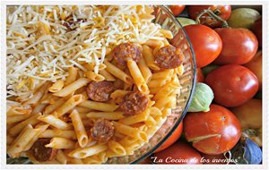 Macarrones Con Tomate, Chorizo Y Queso
