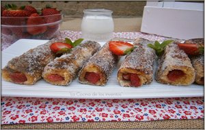 Tostadas Francesas Enrolladas Con Fresas
