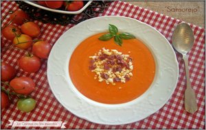 Salmorejo Con Huevo Duro Y Jamón
