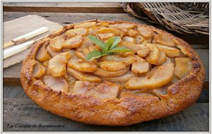 Tarta Rústica De Pera Y Compota De Manzana
