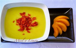 Crema Templada De Melocotón Con Crujiente De Serrano
