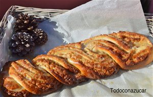 Trenza De Mazapán Y Avellanas
