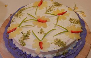 Llegó La Primavera.. Tarta De Mariposas Con Nata Y Piña
