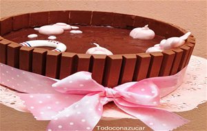 Tarta De Vainilla Y Chocolate Con Cerditos
