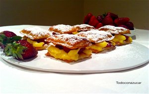 Hojaldre Con Fresas Y Lemond Curd
