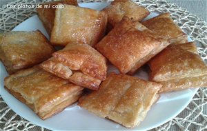 Cojines De Hojaldre Con Miel
