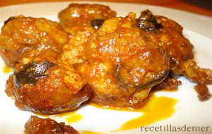 Albondigas Con Tomate Y Aceitunas
