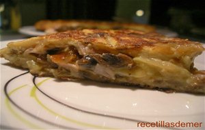 Tortilla De Patatas, Champiñones Y Jamon
