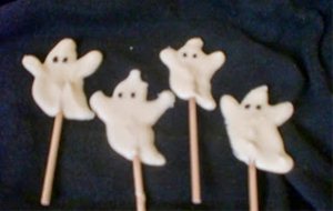 275&#176; Receta: Piruletas De Fantasmas
