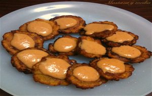 Patacones Con Salsa Brava
