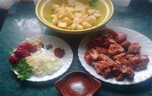 Costillas Con Patatas
