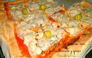 Pizza "de Viernes" Con Pollo, Tomate Y Queso
