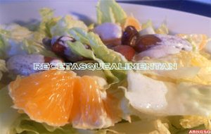 Ensalada Con Dátiles Y Naranja En Salsa De Yogur
