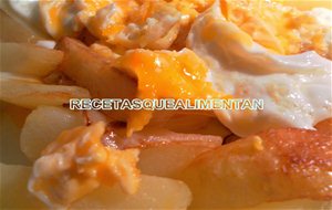 Huevos Rotos Con Patatas
