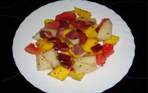 Ensalada De Frutas Con Jamón Salado
