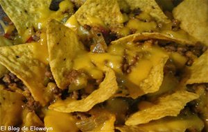 Nachos Con Carne Y Queso
