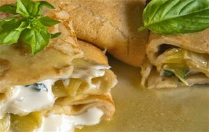 Creps De Puerro Y Queso Con Crema Al Orujo
