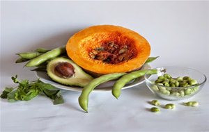 Timbal De Calabaza, Habas Y Aguacate
