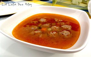 Caldo Con Albóndigas
