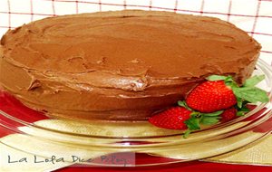 Pastel De Chocolate Con Frosting Cremoso&#8230;
