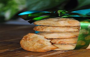 Cookies De "chocolate Blanco" Y "crocanti De Almendras"
