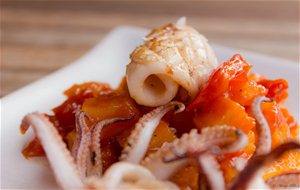 Tapa De Calamar Con Pisto
