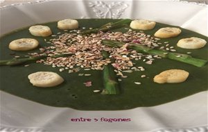 Crema De Espinacas Con Hinojo Fresco