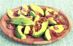 Aguacates Con Tocino
