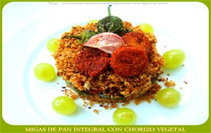 Migas De Pan Integral Con Chorizo Vegetal Y Pimientos De Padrón