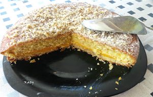 Bizcocho De Frutos Secos Y Crema Pastelera
