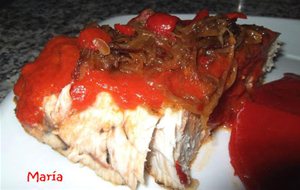 Bonito Con Verduras Caramelizadas Y Tomate Frito
