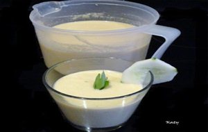 Crema  Fría De Pepino Y Aguacate
