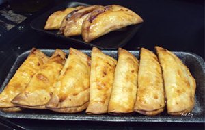 Empanadillas De Atún Al Horno Y De Pollo En Hojaldre
