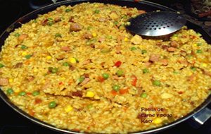 Paella De Carne Y Pollo
