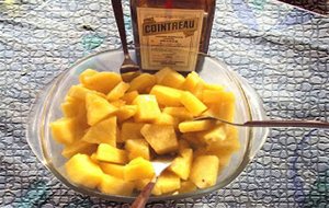 Piña Con Contreau
