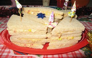 Sandwiches De Ensaladilla
