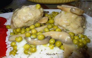 Albóndigas Con Setas Y Guisantes
