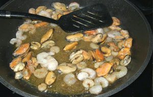 Merluza Con Mejillones Y Langostinos
