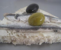 Tapa De Boquerones Y Queso
