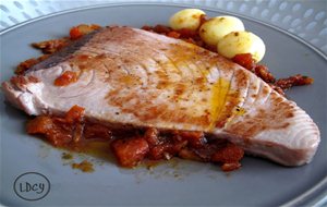 Atun Con Vinagreta Roja
